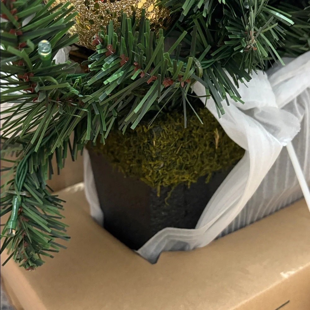 Grandin road elegant White and gold and Green Floral Arrangement - New in box